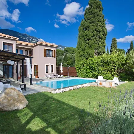 Minetti Lourdata (Kefalonia)