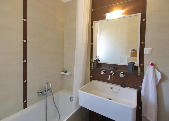 Minetti Willa *